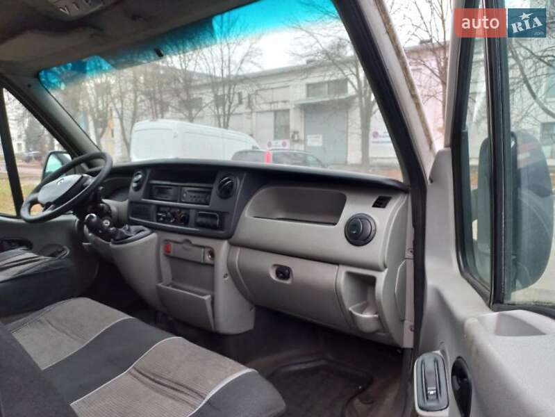 Вантажний фургон Renault Master 2004 в Києві
