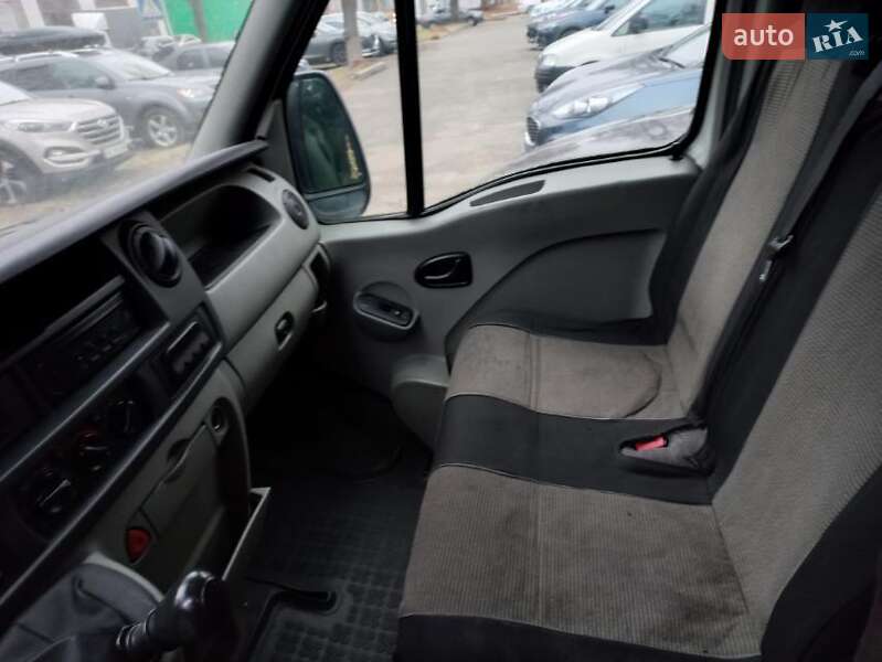 Вантажний фургон Renault Master 2004 в Києві