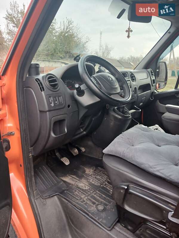 Грузовой фургон Renault Master 2013 в Кривом Роге