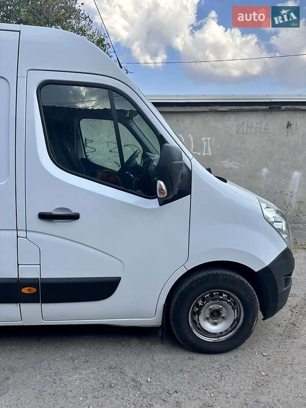 Грузовой фургон Renault Master 2017 в Арцизе