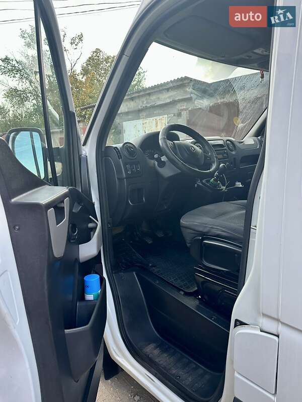 Грузовой фургон Renault Master 2017 в Арцизе