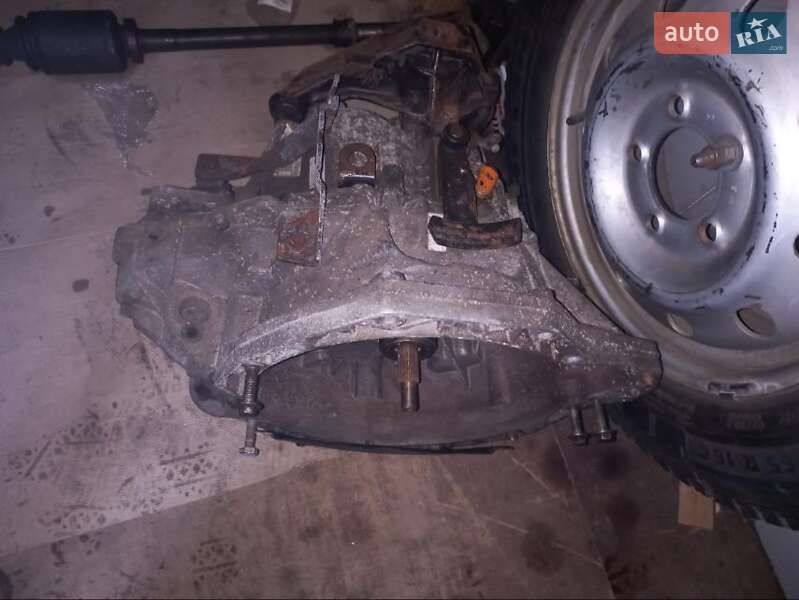 Вантажний фургон Renault Master 2004 в Києві