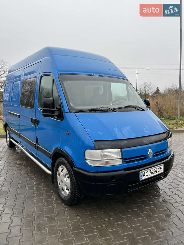 Вантажопасажирський фургон Renault Master 2001 в Луцьку