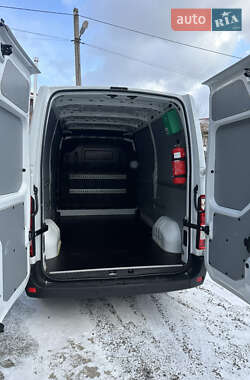 Грузовой фургон Renault Master 2019 в 