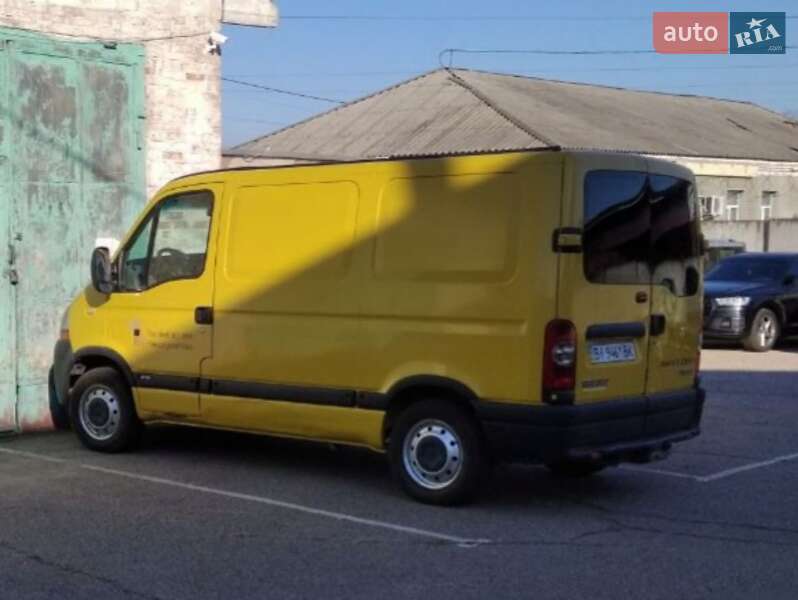 Вантажний фургон Renault Master 2004 в Кременчуці