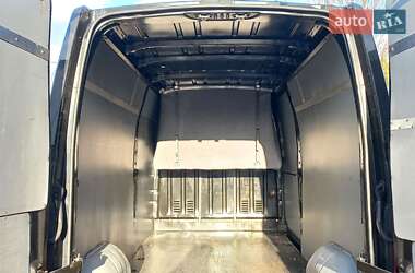 Грузовой фургон Renault Master 2020 в 