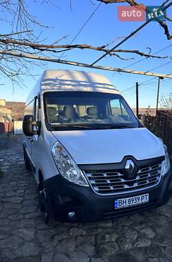 Вантажний фургон Renault Master 2017 в Тарутиному