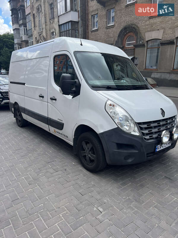 Грузовой фургон Renault Master 2011 в Львове