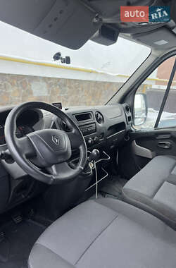 Вантажний фургон Renault Master 2011 в Львові