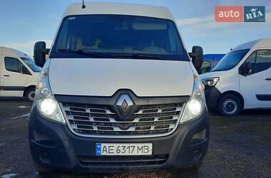 Вантажний фургон Renault Master 2015 в Івано-Франківську