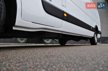 Грузовой фургон Renault Master 2018 в 