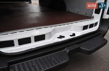 Грузовой фургон Renault Master 2018 в 