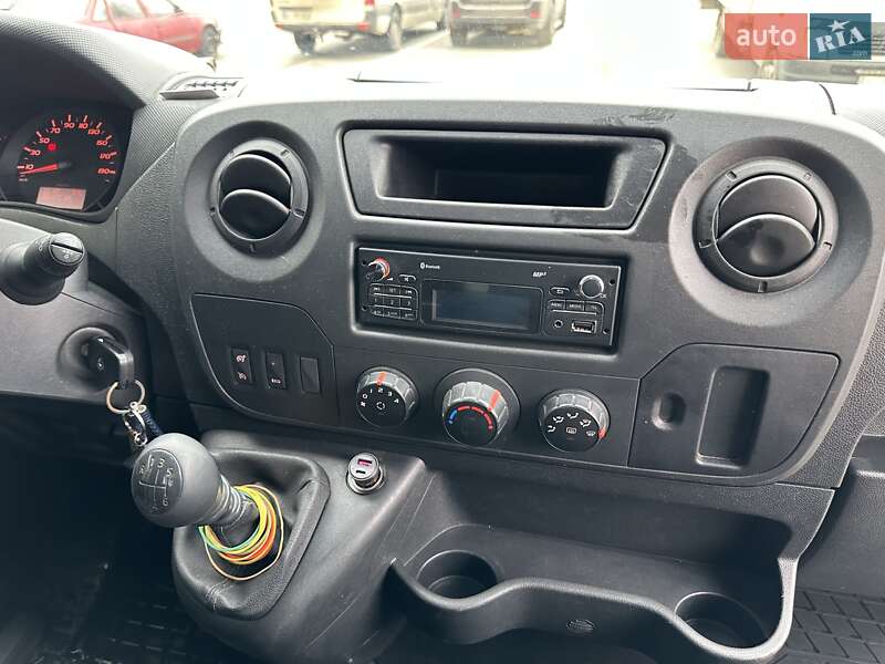 Вантажний фургон Renault Master 2018 в Києві