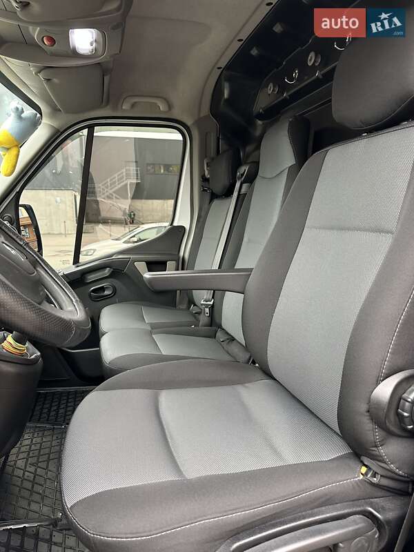 Вантажний фургон Renault Master 2018 в Києві