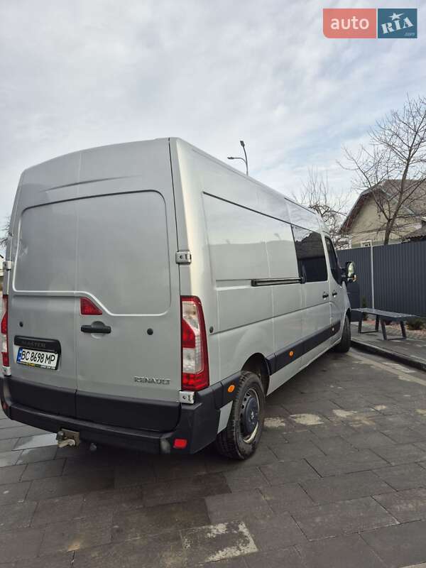 Грузопассажирский фургон Renault Master 2016 в Самборе