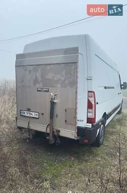 Вантажний фургон Renault Master 2011 в Луцьку