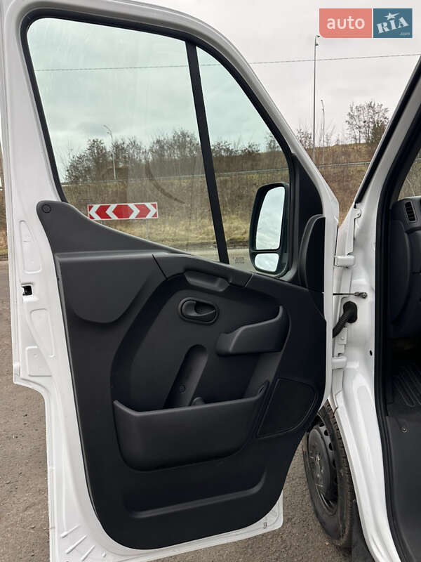 Автовоз Renault Master 2019 в Ровно