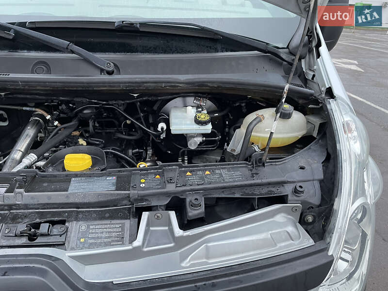 Рефрижератор Renault Master 2016 в Дрогобыче