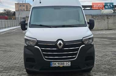 Вантажний фургон Renault Master 2020 в Рівному