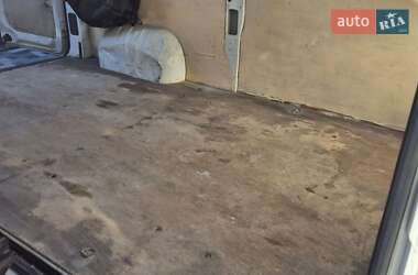Грузовой фургон Renault Master 2012 в  фото 13 Грузовой фургон Renault Master 2012 в