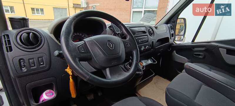 Грузовой фургон Renault Master 2014 в Шептицькому