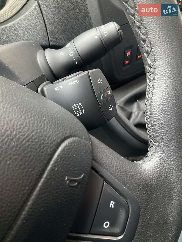 Грузовой фургон Renault Master 2016 в Днепре фото 10 Грузовой фургон Renault Master 2016 в Днепре