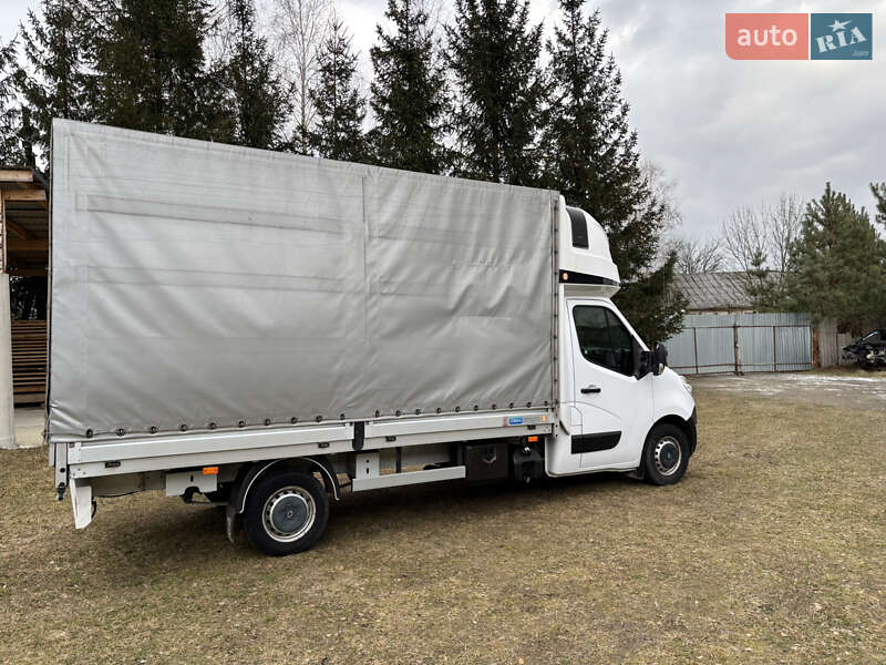 Грузовой фургон Renault Master 2018 в Мостиске