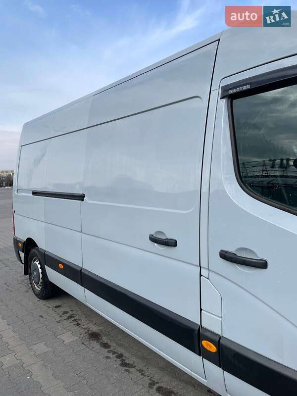 Грузовой фургон Renault Master 2016 в Ивано-Франковске