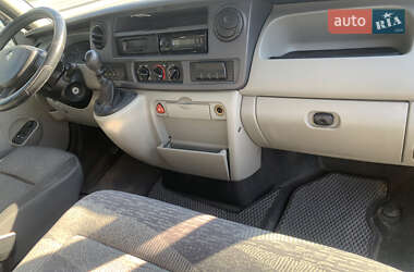 Вантажний фургон Renault Master 2006 в 