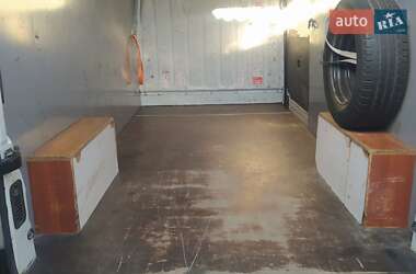 Грузовой фургон Renault Master 2011 в 