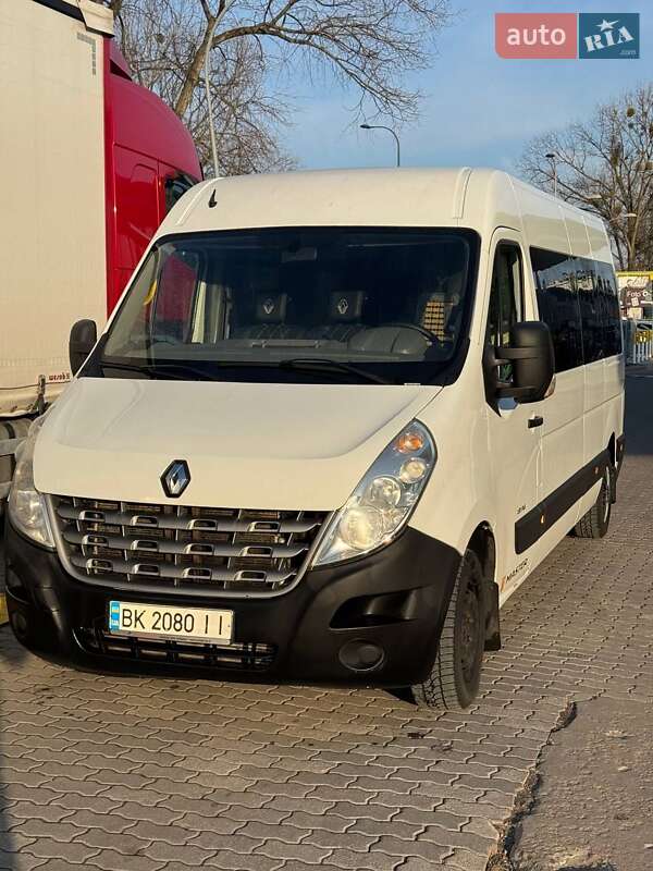 Микроавтобус Renault Master 2013 в Ровно