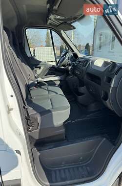 Грузовой фургон Renault Master 2016 в 