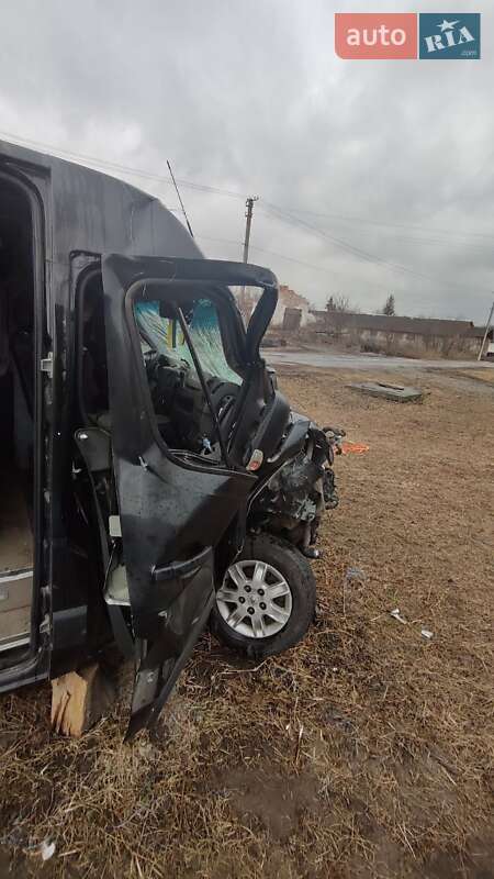 Грузопассажирский фургон Renault Master 2015 в Черновцах фото 9 Грузопассажирский фургон Renault Master 2015 в Черновцах