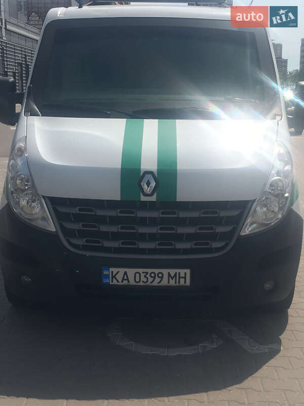 Броньований автомобіль Renault Master 2014 в Києві
