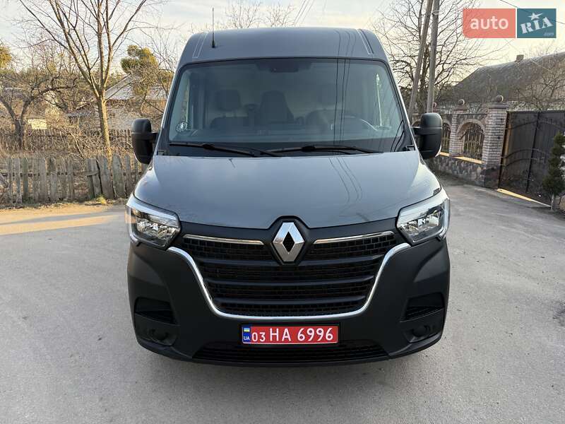 Вантажний фургон Renault Master 2019 в Житомирі