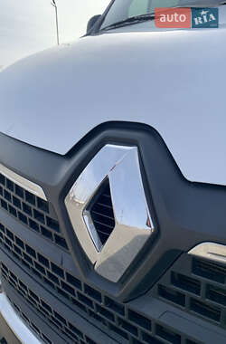 Грузовой фургон Renault Master 2020 в 