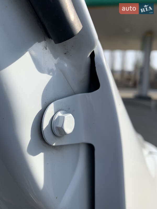 Вантажний фургон Renault Master 2020 в Запоріжжі