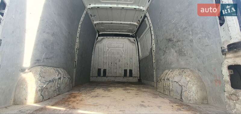 Вантажний фургон Renault Master 2014 в Дніпрі