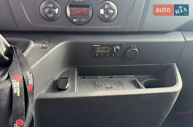 Микроавтобус Renault Master 2019 в 