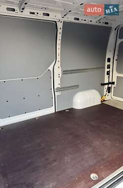 Грузовой фургон Renault Master 2021 в 