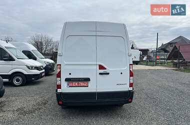 Грузовой фургон Renault Master 2021 в 