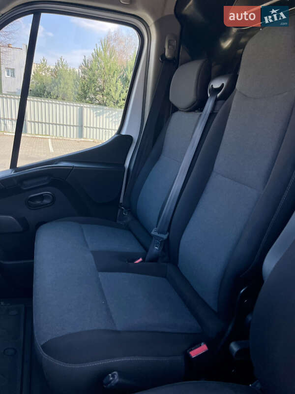 Грузовой фургон Renault Master 2020 в Луцке