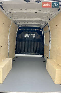 Вантажний фургон Renault Master 2020 в 