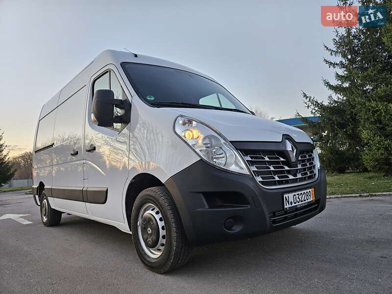 Грузовой фургон Renault Master 2018 в 