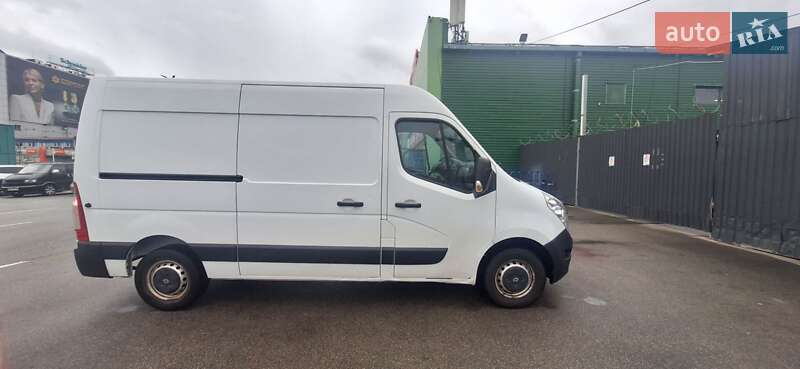 Грузовой фургон Renault Master 2016 в Киеве