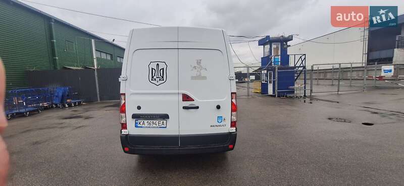 Грузовой фургон Renault Master 2016 в Киеве