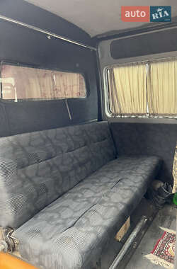 Специальный автобус Renault Master 2000 в 