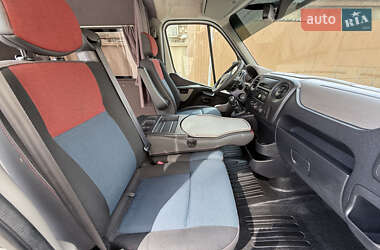 Грузопассажирский фургон Renault Master 2016 в 