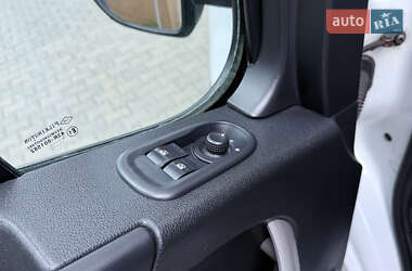 Грузопассажирский фургон Renault Master 2016 в 