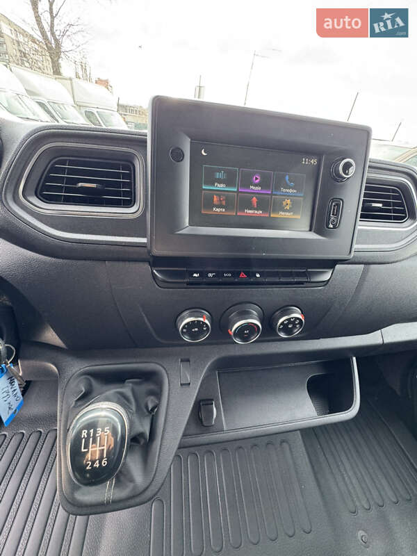 Вантажопасажирський фургон Renault Master 2020 в Києві